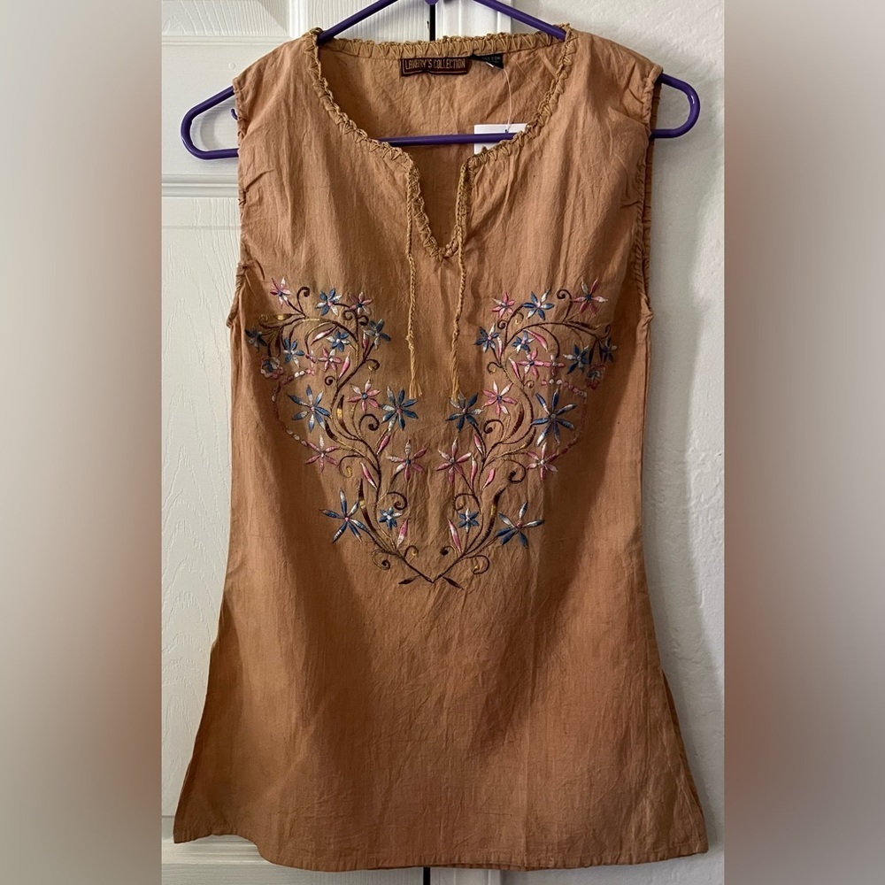 NWT Lakhay’s Collection Camel Colored Embroidered Blouse Women’s Medium